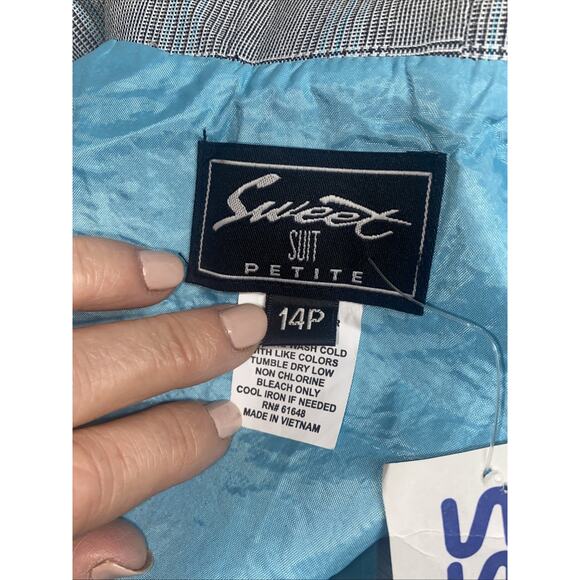 VTG New W/ Tags Sweet Suit Petite 2 Pc Skirt Suit Ruffles at Bottom Sz 14P - Picture 10 of 12